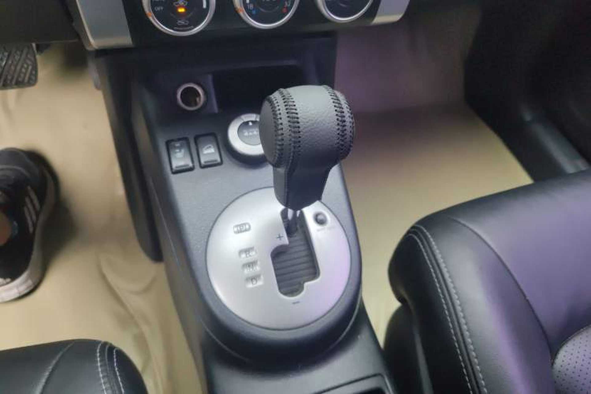 Used Nissan X-Trail 2010 2.5L CVT Luxury Edition 4WD Gear Lever