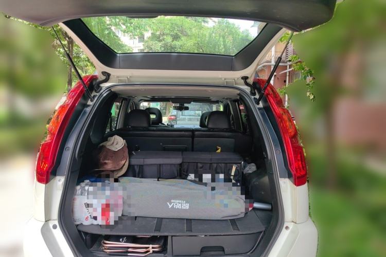 Used Nissan X-Trail 2010 2.5L CVT Luxury Edition 4WD Trunk