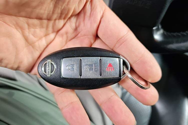 Used Nissan X-Trail 2010 2.5L CVT Ultimate Edition 4WD Vehicle Key
