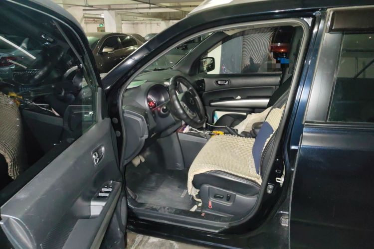 Used Nissan X-Trail 2012 2.5L CVT Luxury Edition 4WD Driver Seat