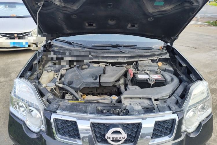 Used Nissan X-Trail 2012 2.5L CVT Luxury Edition 4WD Engine Bay