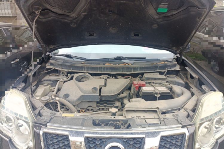Used Nissan X-Trail 2012 2.5L CVT Luxury Edition 4WD Engine Bay