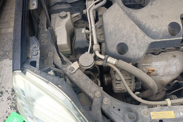 Used Nissan X-Trail 2012 2.5L CVT Luxury Edition 4WD Engine Bay Right