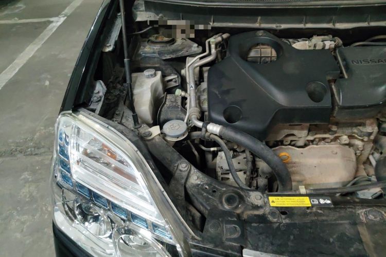 Used Nissan X-Trail 2012 2.5L CVT Luxury Edition 4WD Engine Bay Right