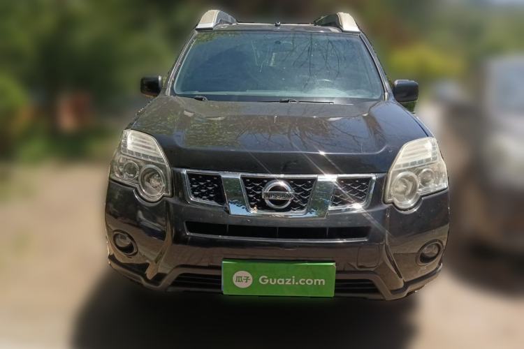 Used Nissan X-Trail 2012 2.5L CVT Luxury Edition 4WD Front