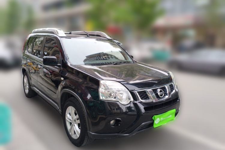Used Nissan X-Trail 2012 2.5L CVT Luxury Edition 4WD Front Right 45 Deg
