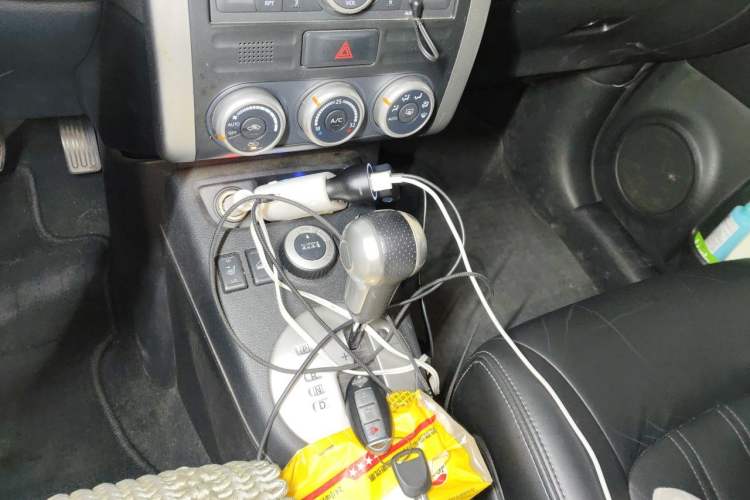 Used Nissan X-Trail 2012 2.5L CVT Luxury Edition 4WD Gear Lever