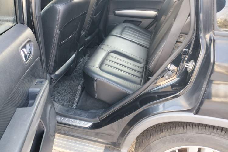 Used Nissan X-Trail 2012 2.5L CVT Luxury Edition 4WD Left Rear Seat
