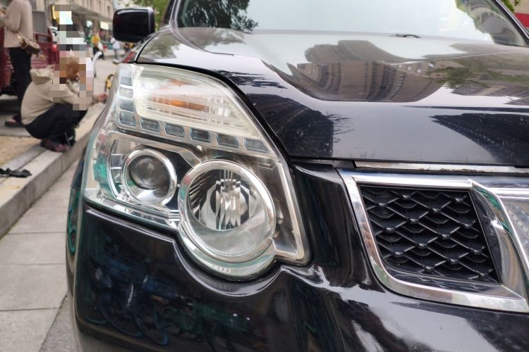 Used Nissan X-Trail 2012 2.5L CVT Luxury Edition 4WD Right Front Headlight