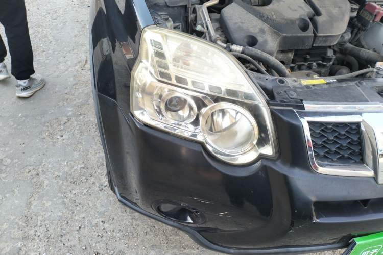 Used Nissan X-Trail 2012 2.5L CVT Luxury Edition 4WD Right Front Headlight