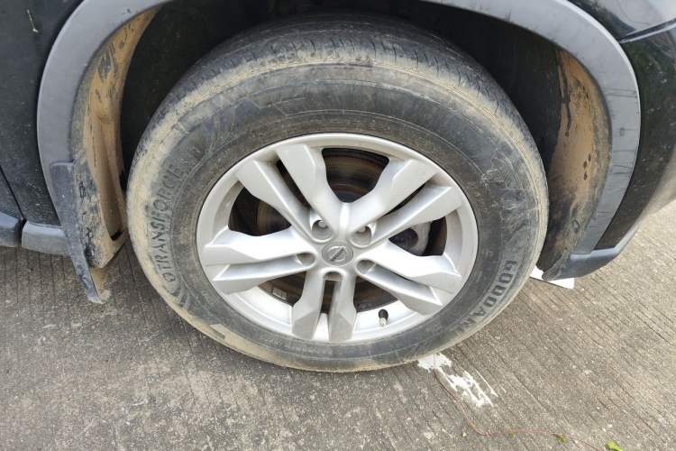 Used Nissan X-Trail 2012 2.5L CVT Luxury Edition 4WD Right Front Wheel Hub