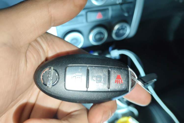 Used Nissan X-Trail 2012 2.5L CVT Luxury Edition 4WD Vehicle Key