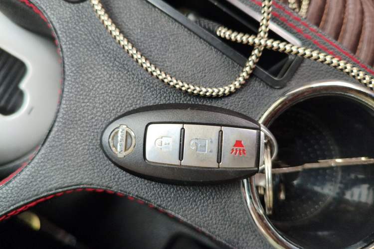 Used Nissan X-Trail 2012 2.5L CVT Luxury Edition 4WD Vehicle Key