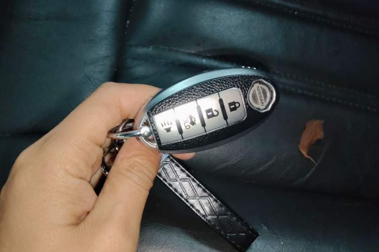 Used Nissan X-Trail 2012 2.5L CVT Luxury Edition 4WD Vehicle Key