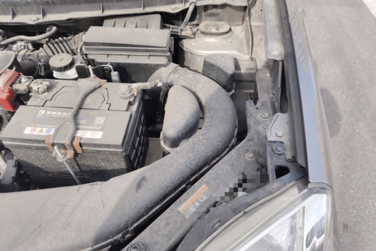 Used Nissan X-Trail 2012 2.5L CVT Luxury Edition 4WD Engine Bay Left