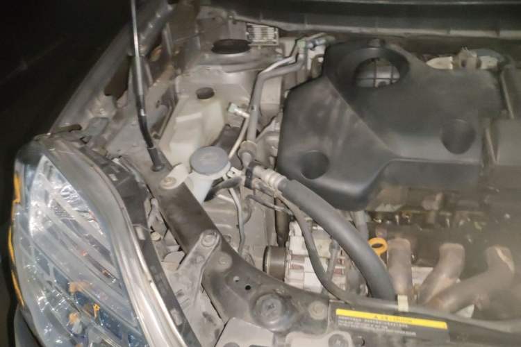 Used Nissan X-Trail 2012 2.5L CVT Luxury Edition 4WD Engine Bay Right