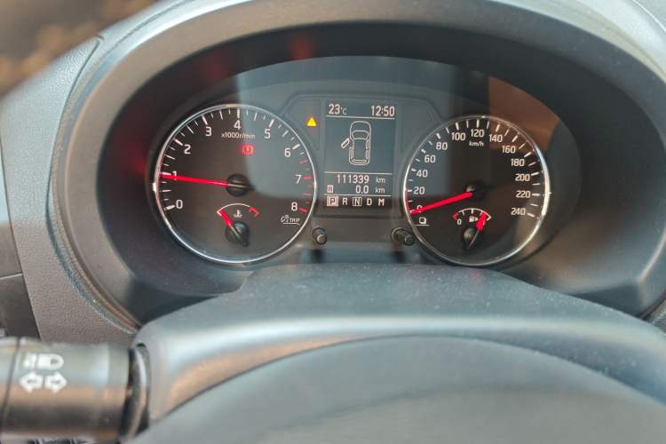 Used Nissan X-Trail 2012 2.5L CVT Flagship Edition 4WD Odometer Close Up