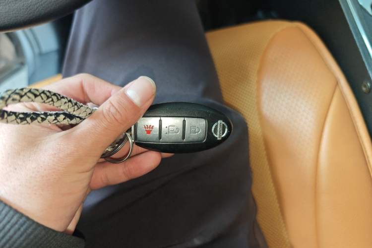 Used Nissan X-Trail 2012 2.5L CVT Flagship Edition 4WD Vehicle Key