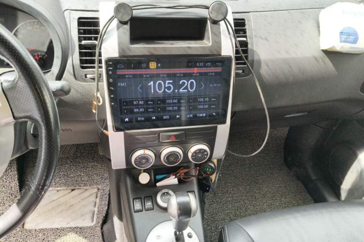 Used Nissan X-Trail 2012 2.5L CVT Flagship Edition 4WD Audio And AC Panel