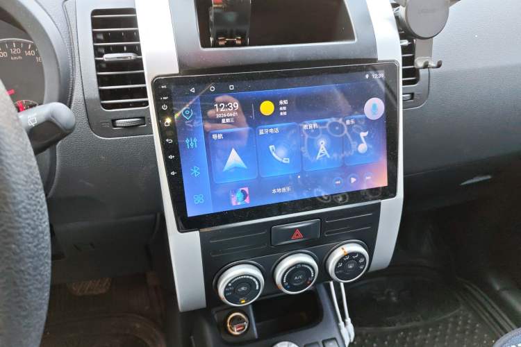 Used Nissan X-Trail 2012 2.5L CVT Luxury Edition 4WD Audio And AC Panel