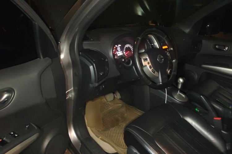 Used Nissan X-Trail 2012 2.5L CVT Luxury Edition 4WD Driver Seat