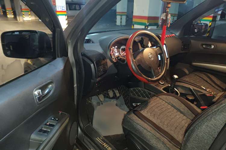Used Nissan X-Trail 2012 2.0L Manual Comfort Edition 4WD Driver Seat