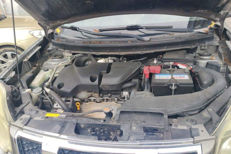 Used Nissan X-Trail 2012 2.5L CVT Luxury Edition 4WD Engine Bay