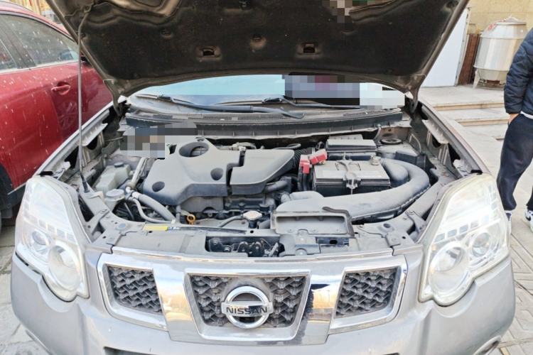 Used Nissan X-Trail 2012 2.5L CVT Luxury Edition 4WD Engine Bay