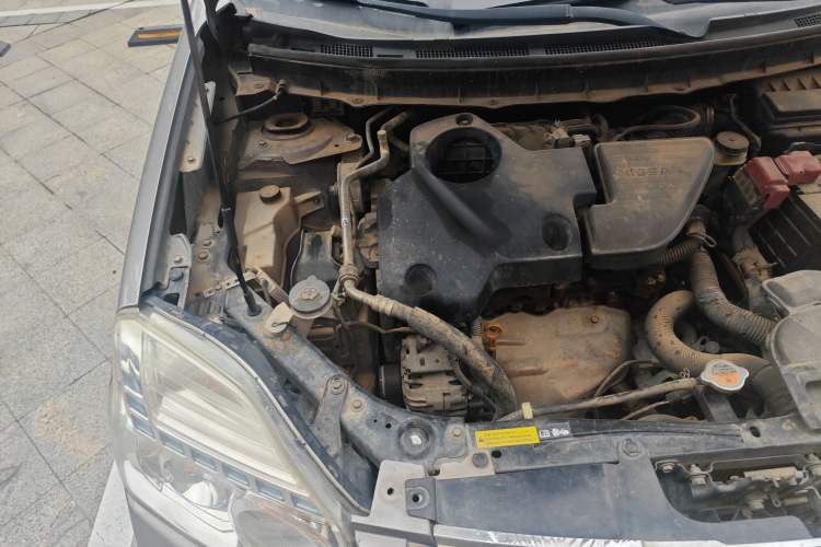 Used Nissan X-Trail 2012 2.5L CVT Luxury Edition 4WD Engine Bay Right