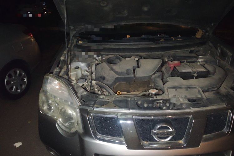 Used Nissan X-Trail 2012 2.5L CVT Luxury Edition 4WD Engine Bay Right