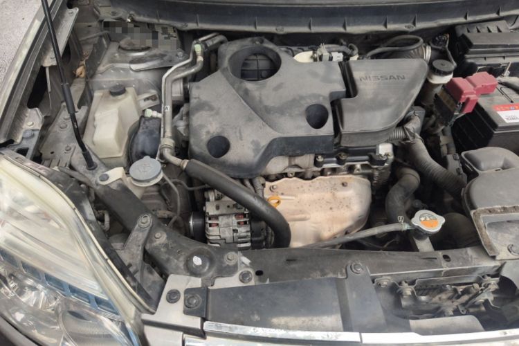 Used Nissan X-Trail 2012 2.5L CVT Luxury Edition 4WD Engine Bay Right