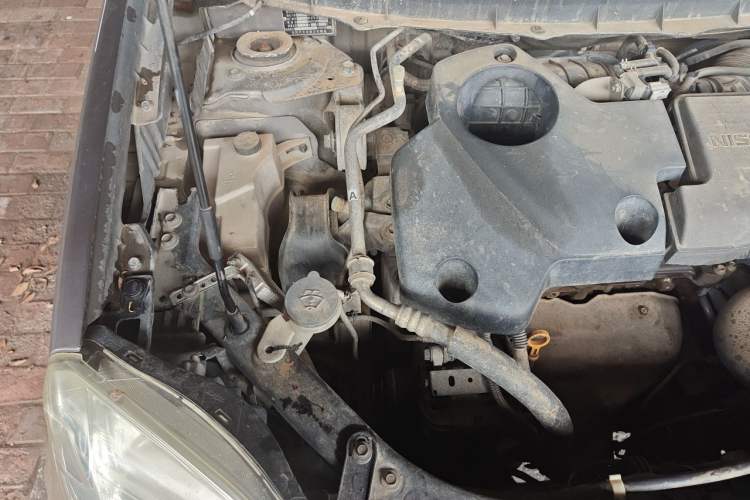 Used Nissan X-Trail 2012 2.5L CVT Luxury Edition 4WD Engine Bay Right