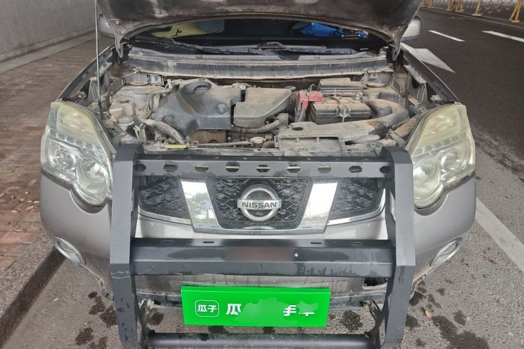 Used Nissan X-Trail 2012 2.5L CVT Luxury Edition 4WD Engine Bay