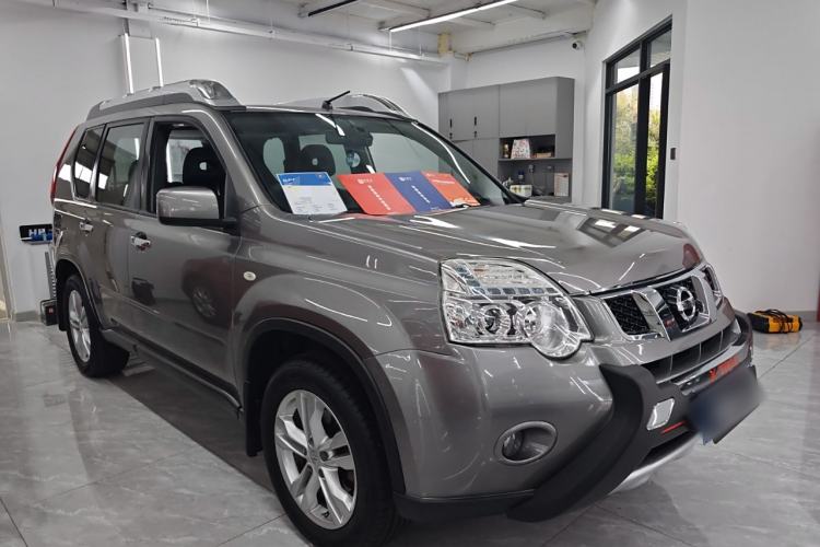 Used Nissan X-Trail 2012 2.5L CVT Luxury Edition 4WD Exterior 2