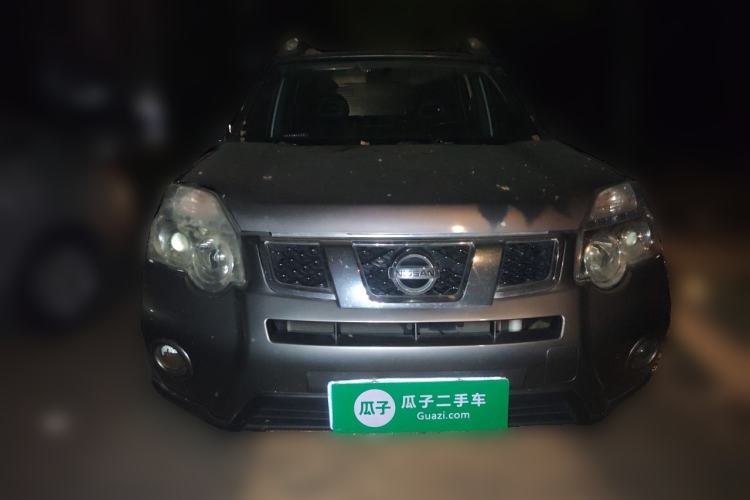 Used Nissan X-Trail 2012 2.5L CVT Luxury Edition 4WD Front