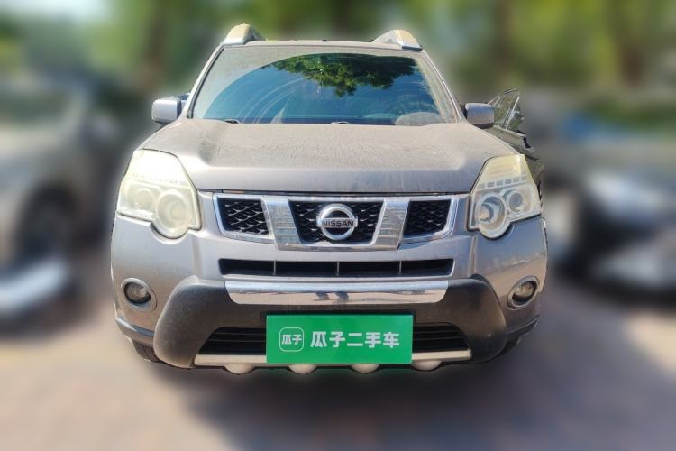 Used Nissan X-Trail 2012 2.5L CVT Luxury Edition 4WD Front