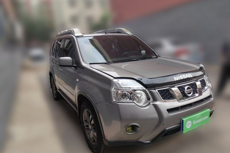 Used Nissan X-Trail 2012 2.5L CVT Luxury Edition 4WD Front Right 45 Deg