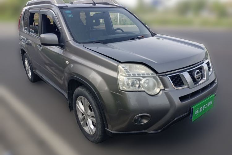 Used Nissan X-Trail 2012 2.5L CVT Luxury Edition 4WD Front Right 45 Deg
