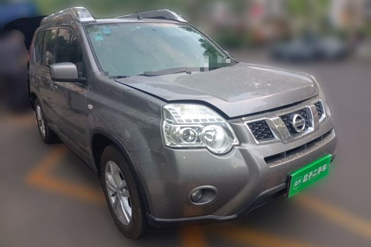 Used Nissan X-Trail 2012 2.5L CVT Luxury Edition 4WD Front Right 45 Deg