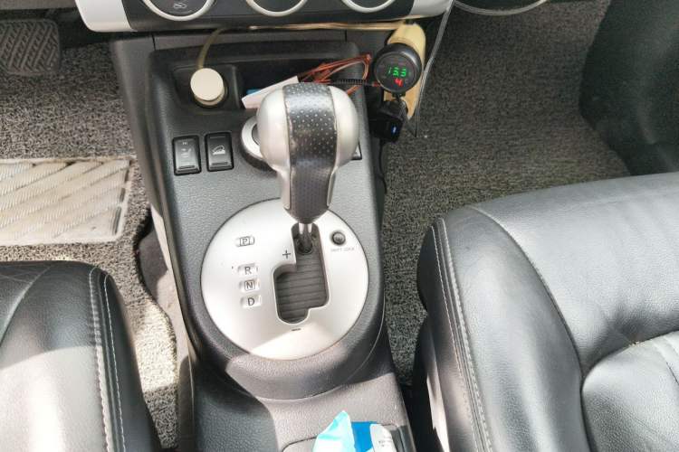 Used Nissan X-Trail 2012 2.5L CVT Flagship Edition 4WD Gear Lever