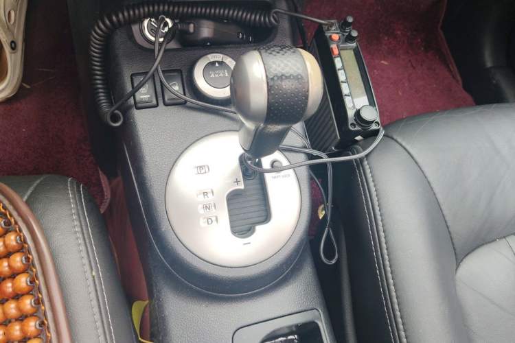 Used Nissan X-Trail 2012 2.5L CVT Luxury Edition 4WD Gear Lever