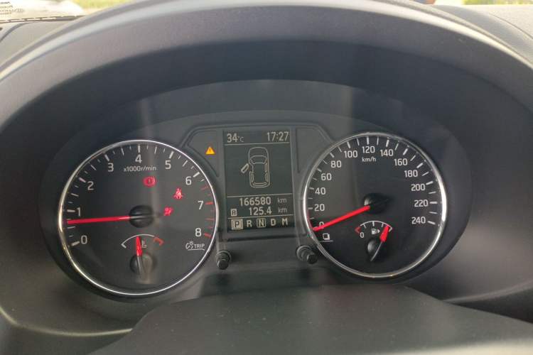 Used Nissan X-Trail 2012 2.5L CVT Luxury Edition 4WD Instrument Cluster