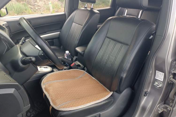 Used Nissan X-Trail 2012 2.5L CVT Luxury Edition 4WD Left Front Seat