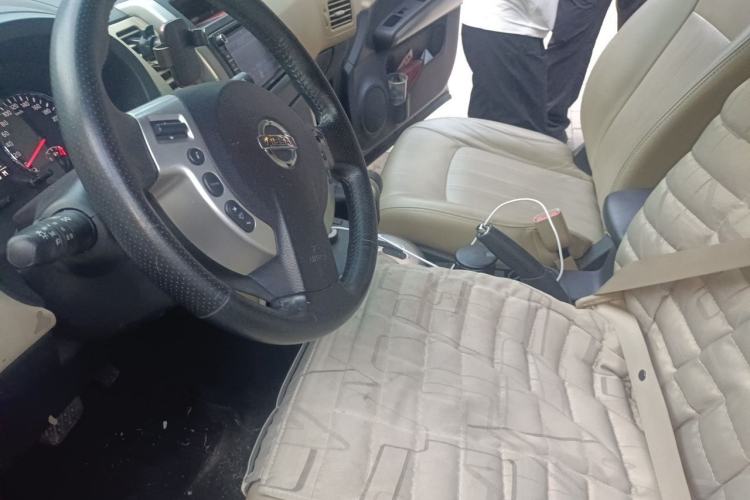 Used Nissan X-Trail 2012 2.5L CVT Luxury Edition 4WD Left Front Seat