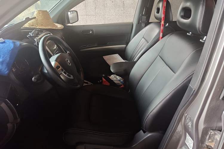 Used Nissan X-Trail 2012 2.5L CVT Luxury Edition 4WD Left Front Seat