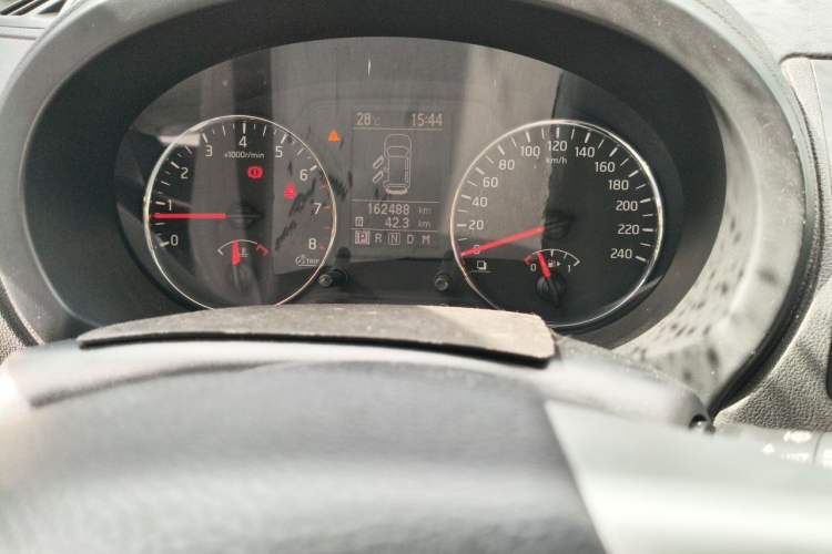 Used Nissan X-Trail 2012 2.5L CVT Flagship Edition 4WD Odometer Close Up