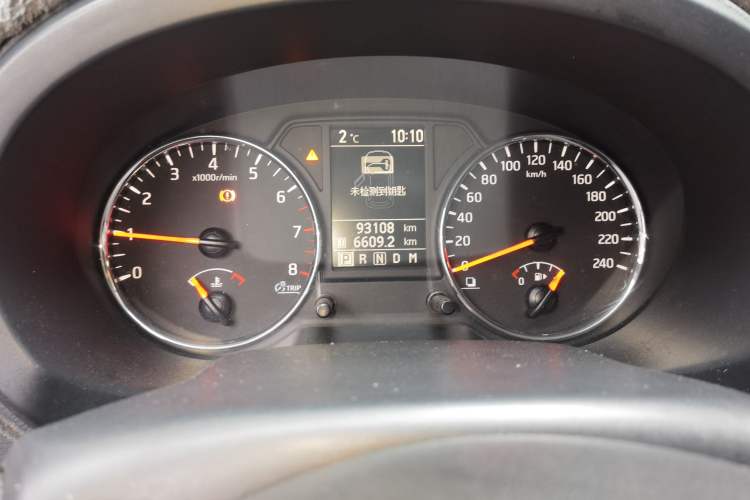 Used Nissan X-Trail 2012 2.5L CVT Luxury Edition 4WD Odometer Close Up