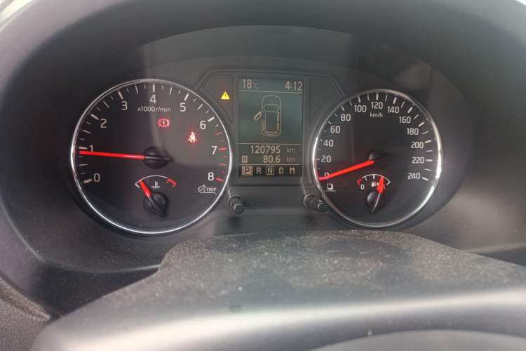 Used Nissan X-Trail 2012 2.5L CVT Flagship Edition 4WD Odometer Close Up