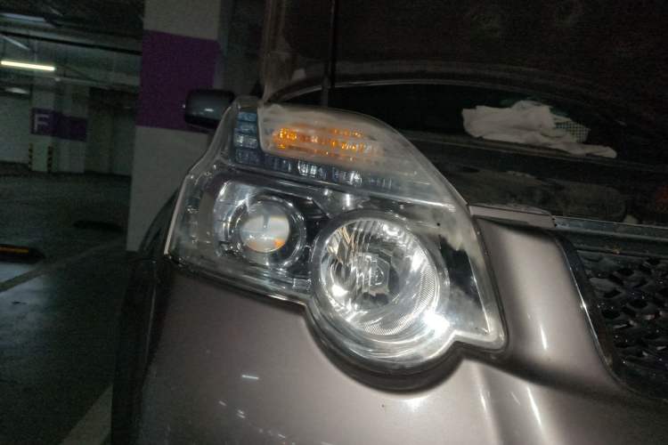 Used Nissan X-Trail 2012 2.5L CVT Luxury Edition 4WD Right Front Headlight