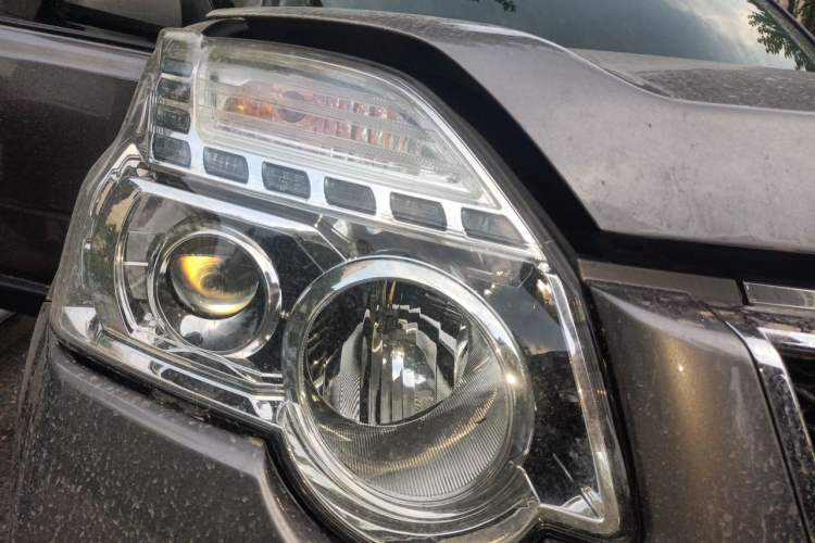 Used Nissan X-Trail 2012 2.5L CVT Luxury Edition 4WD Right Front Headlight